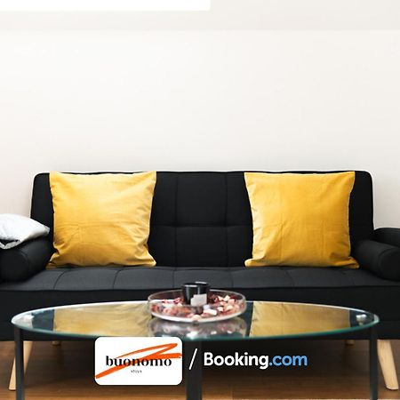 Two Bedroom Apartment At Buonomo Stays Short Lets & Serviced Accommodation Londen Buitenkant foto