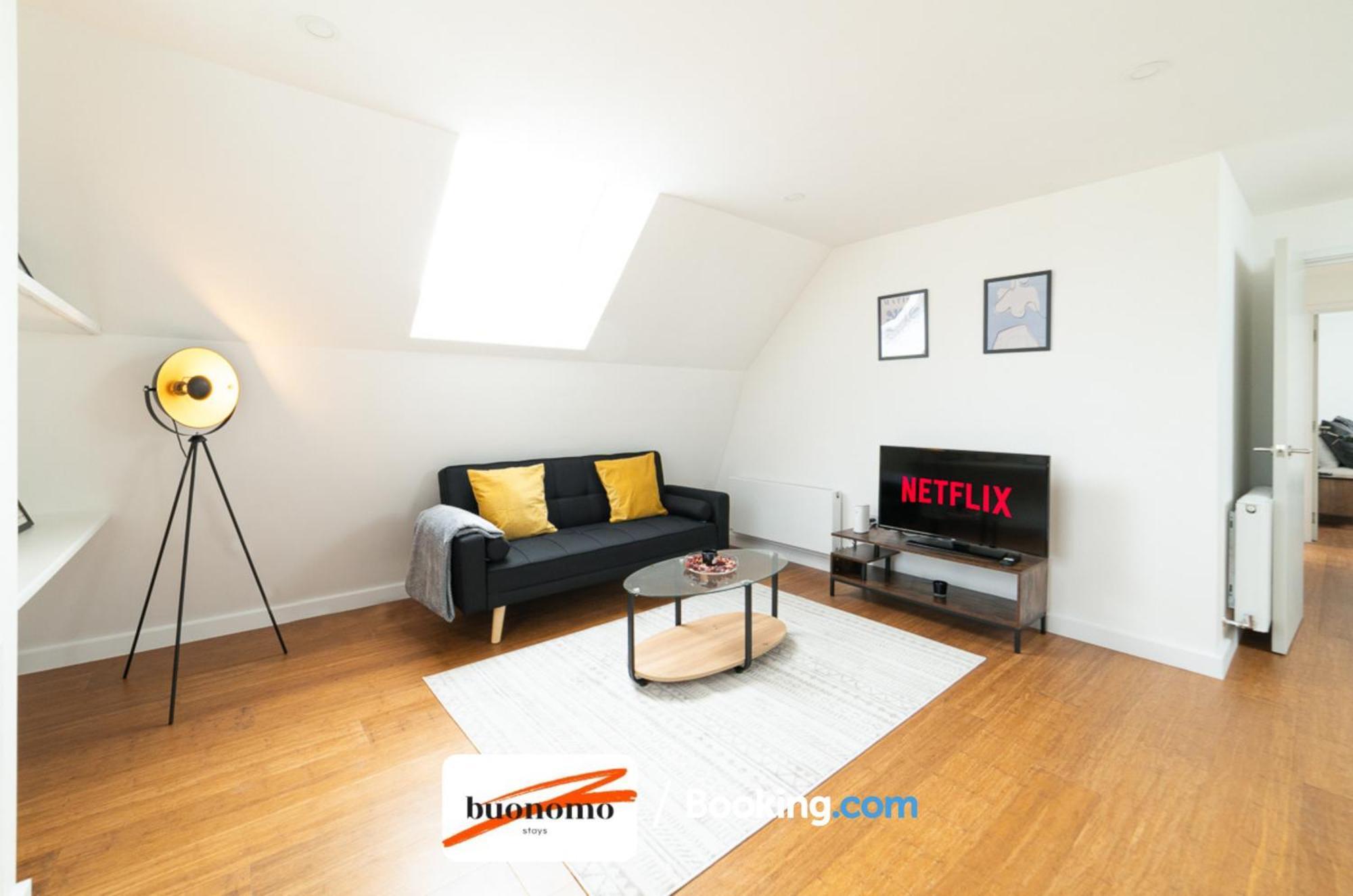 Two Bedroom Apartment At Buonomo Stays Short Lets & Serviced Accommodation Londen Buitenkant foto