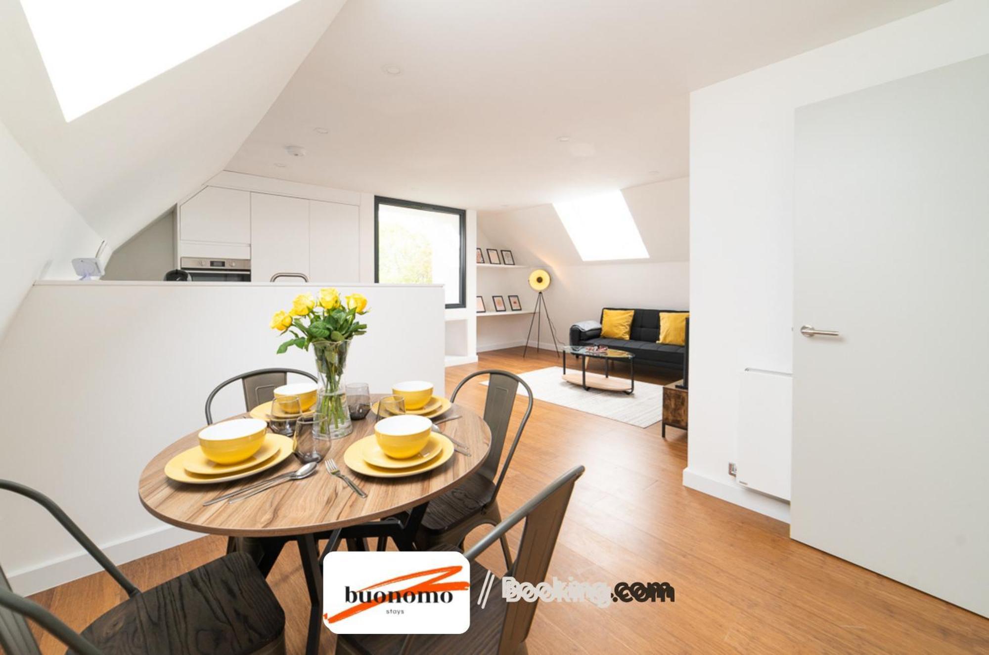 Two Bedroom Apartment At Buonomo Stays Short Lets & Serviced Accommodation Londen Buitenkant foto