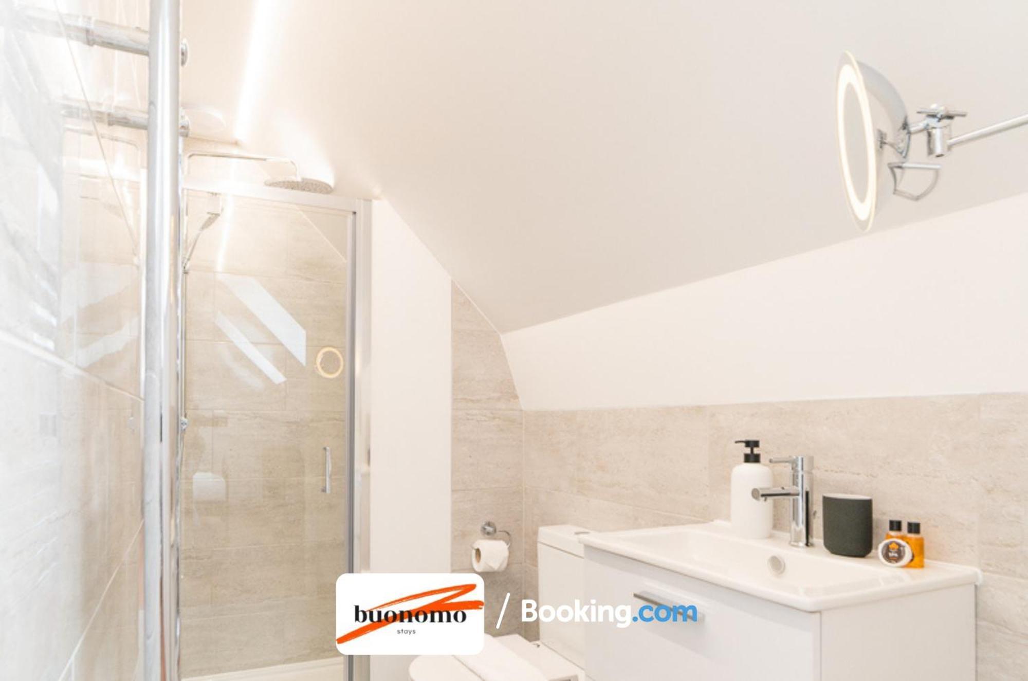 Two Bedroom Apartment At Buonomo Stays Short Lets & Serviced Accommodation Londen Buitenkant foto