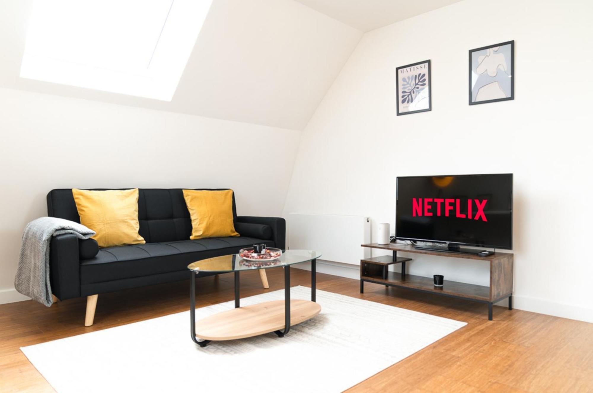 Two Bedroom Apartment At Buonomo Stays Short Lets & Serviced Accommodation Londen Buitenkant foto