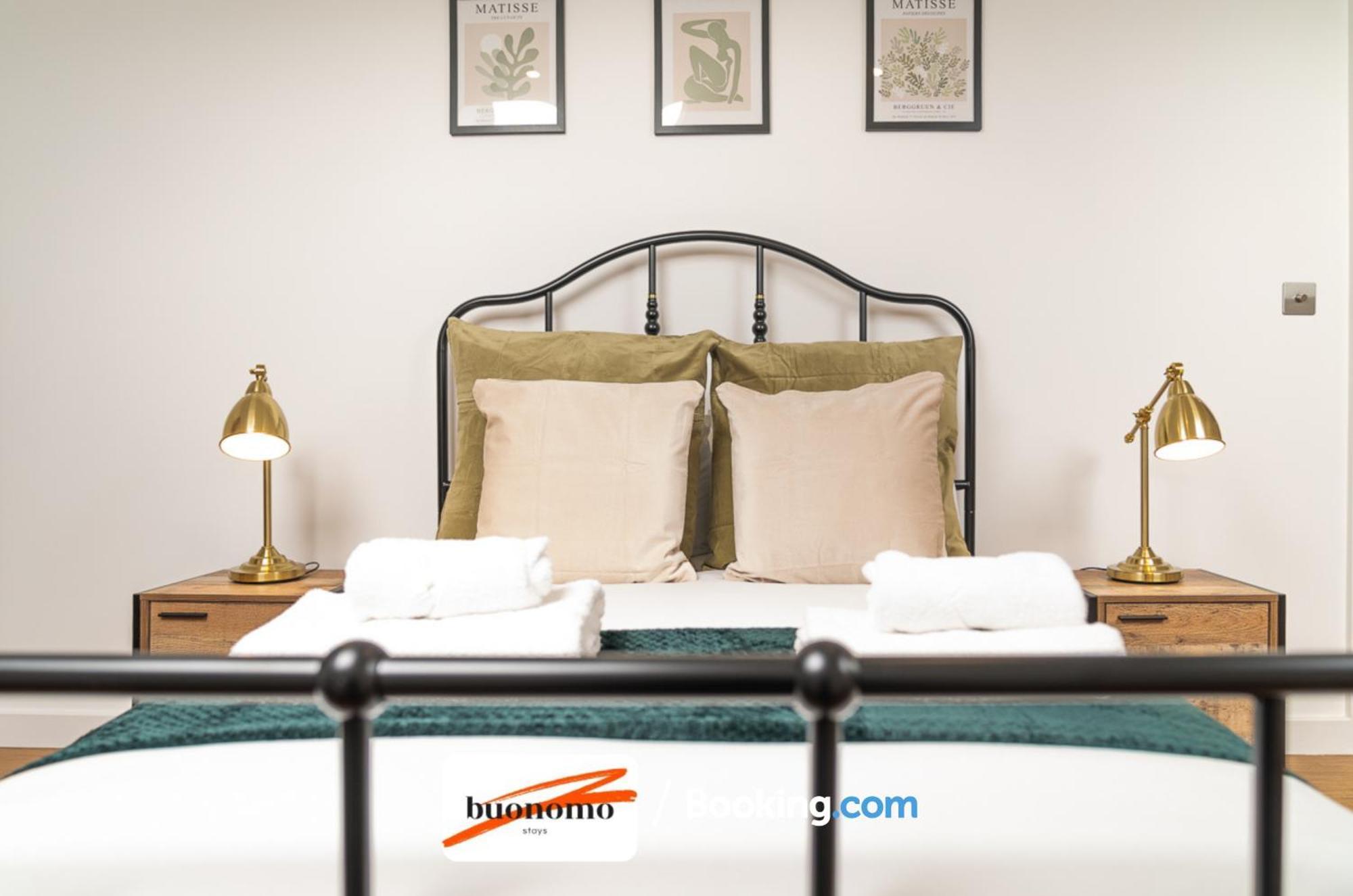 Two Bedroom Apartment At Buonomo Stays Short Lets & Serviced Accommodation Londen Buitenkant foto