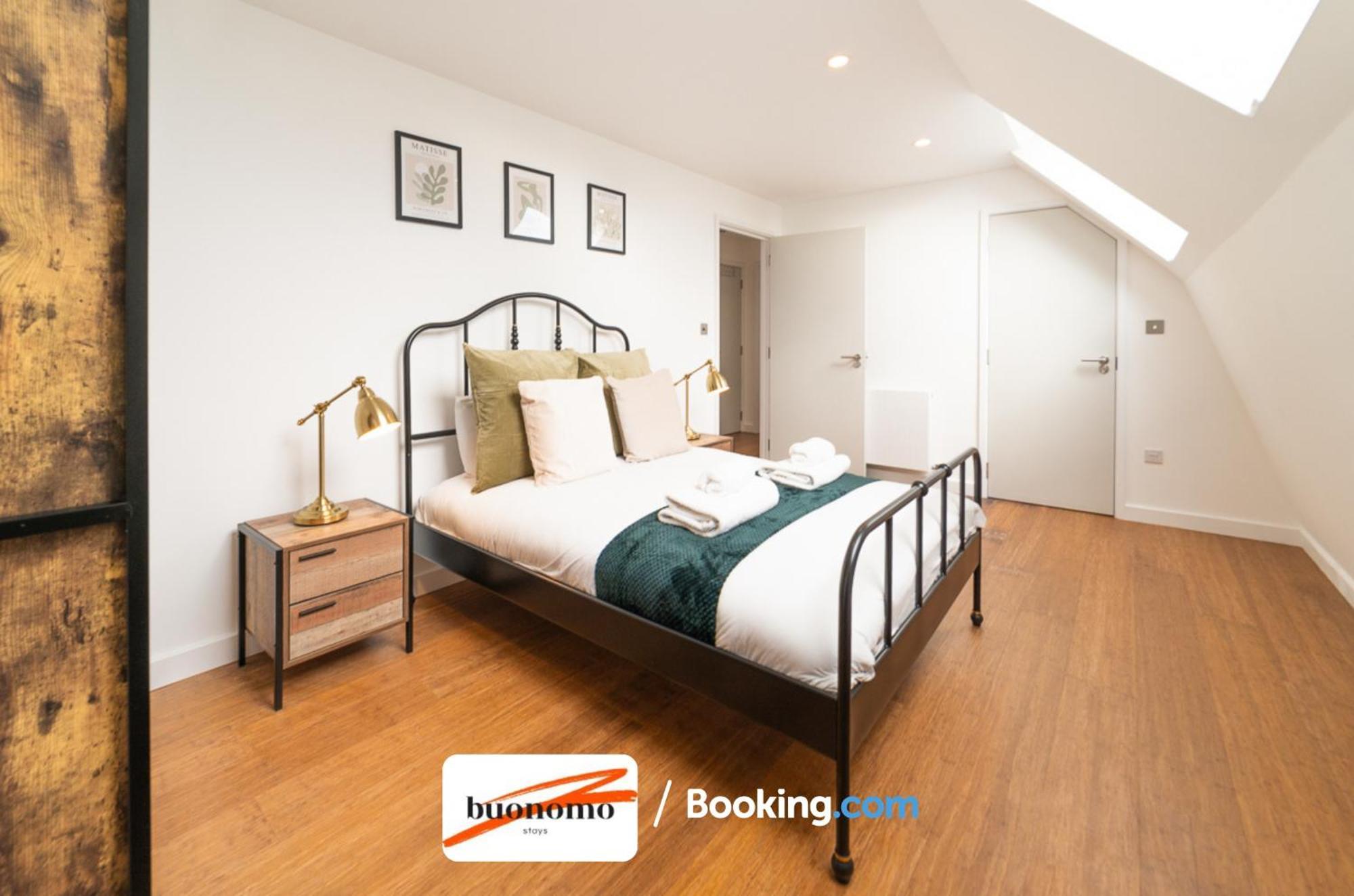 Two Bedroom Apartment At Buonomo Stays Short Lets & Serviced Accommodation Londen Buitenkant foto